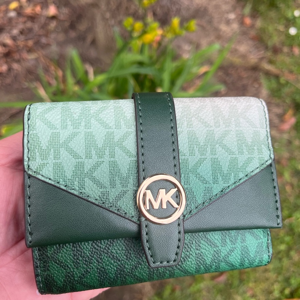 Michael Kors Moss/Green Ombré Wallet - Picture 4 of 9